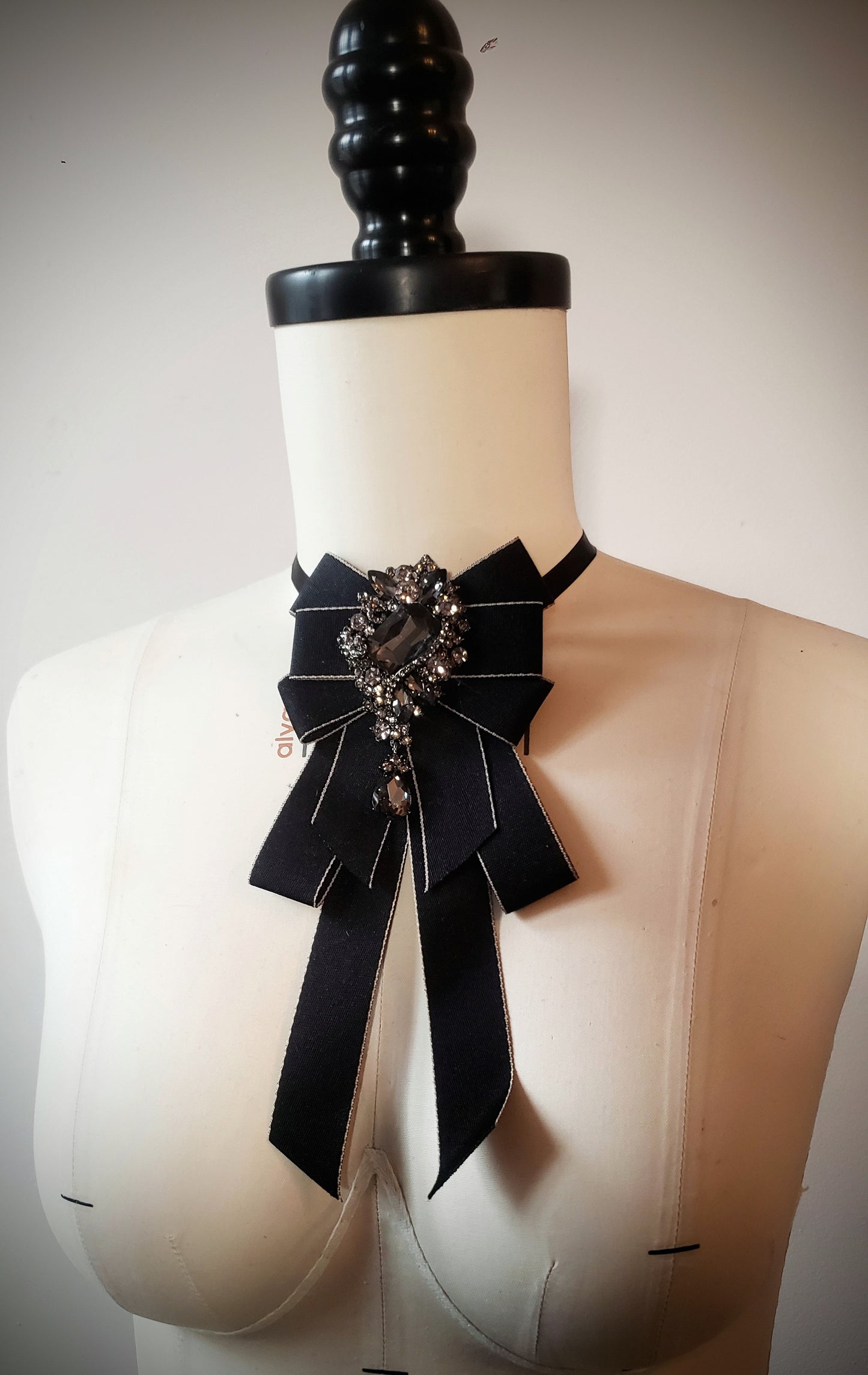 Gothic Cravat